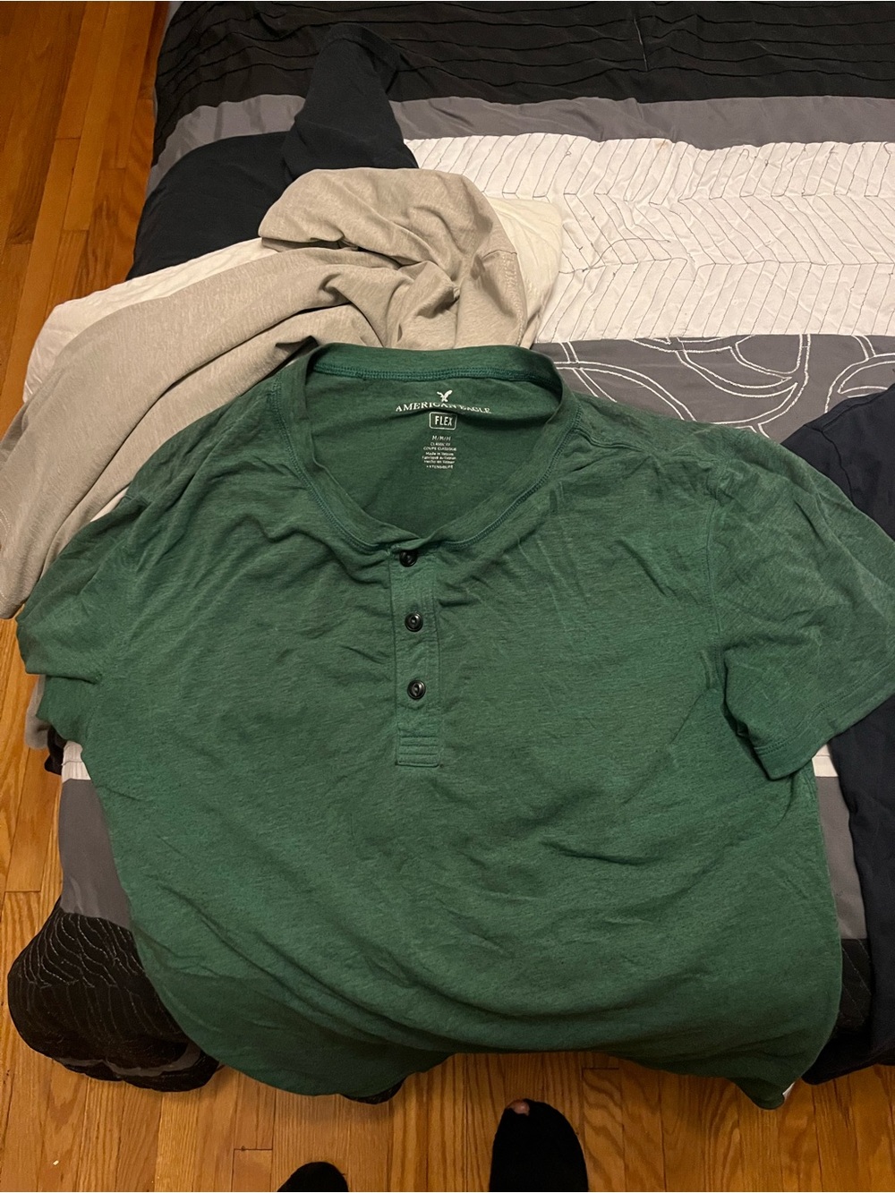 American Eagle Outfitters Men's Forest Green Henley Shirt
